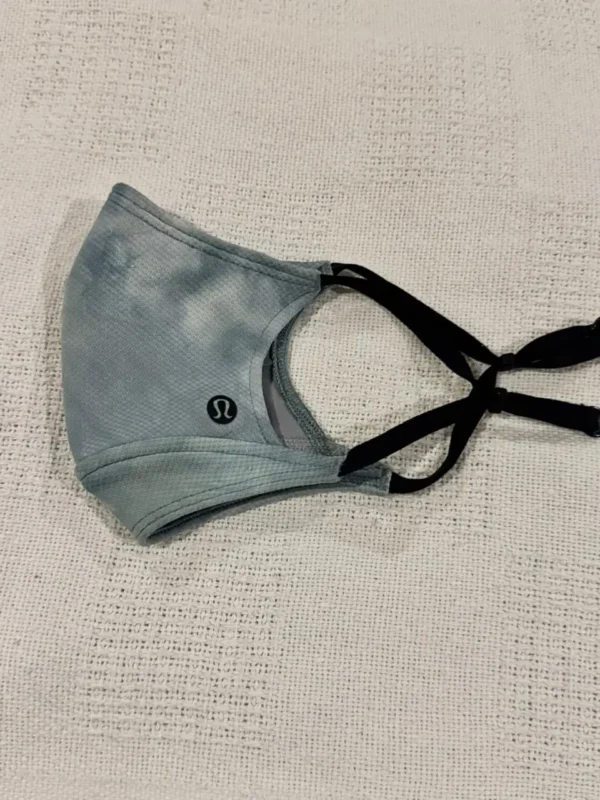 C2 Original lululemon Ear Loop Face Mask