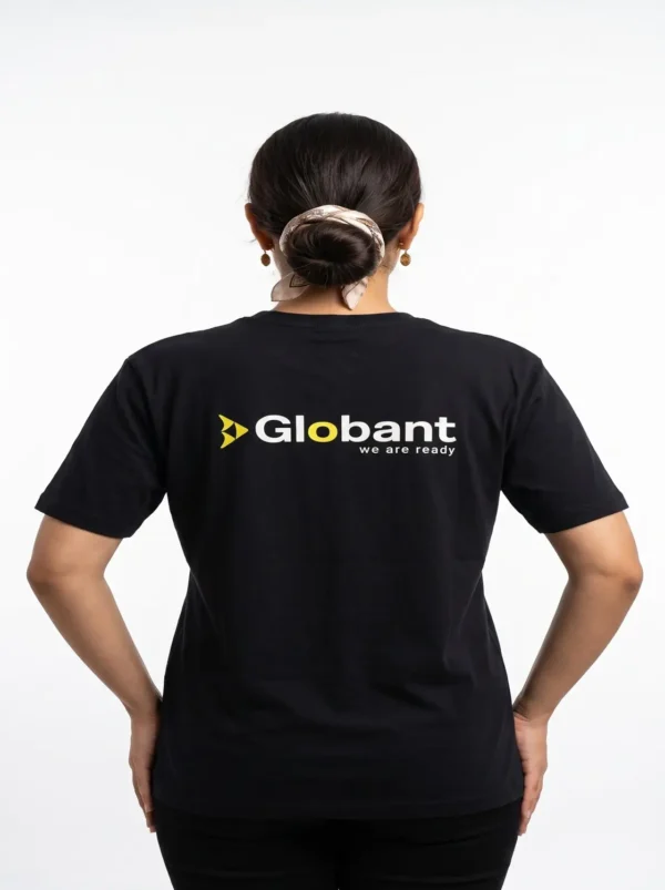 Irani_woman_wearing_t-shirt_2K_202607100730 Ultimate Everyday & Sport Pack Size:XL