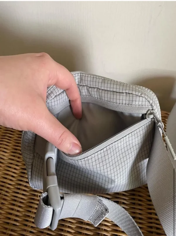 P0 (4) Original Lululemon Everywhere Belt Bag 1L – Grid Light Grey