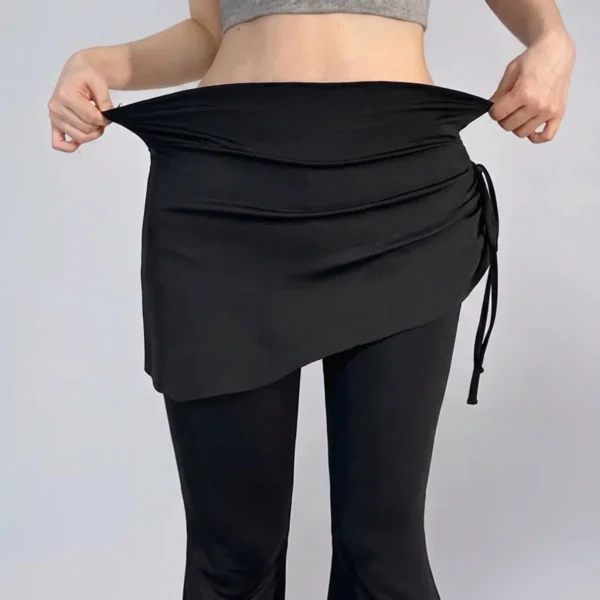 Format_picture_to_square_JPG_202609012115 2-in-1 Skirt Leggings styled for yoga and studio wear